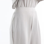 color:gray