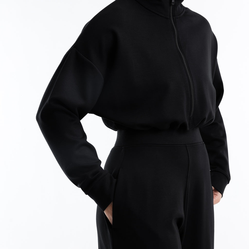 color:black