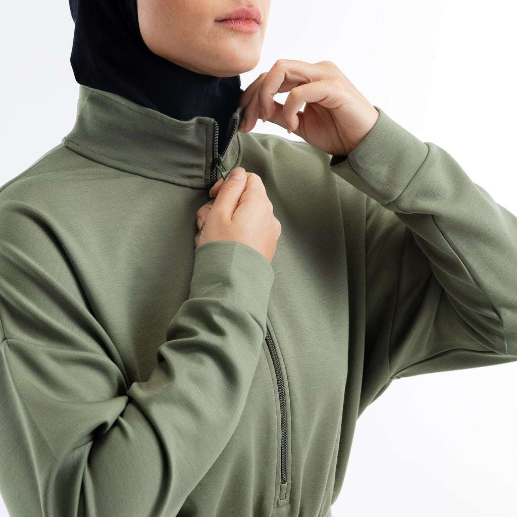 color:olive