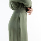 color:olive
