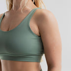 color:pistachio