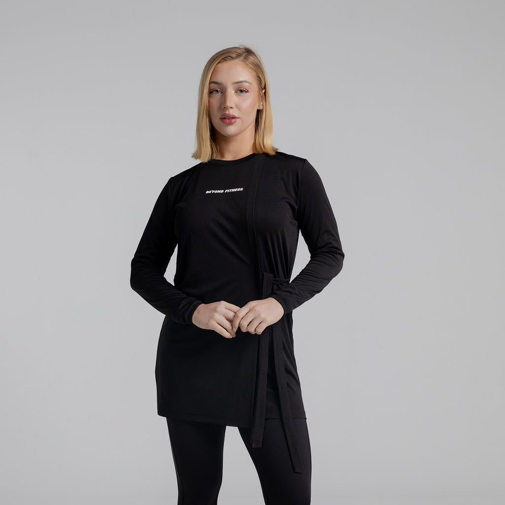 color:black