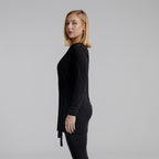 color:black