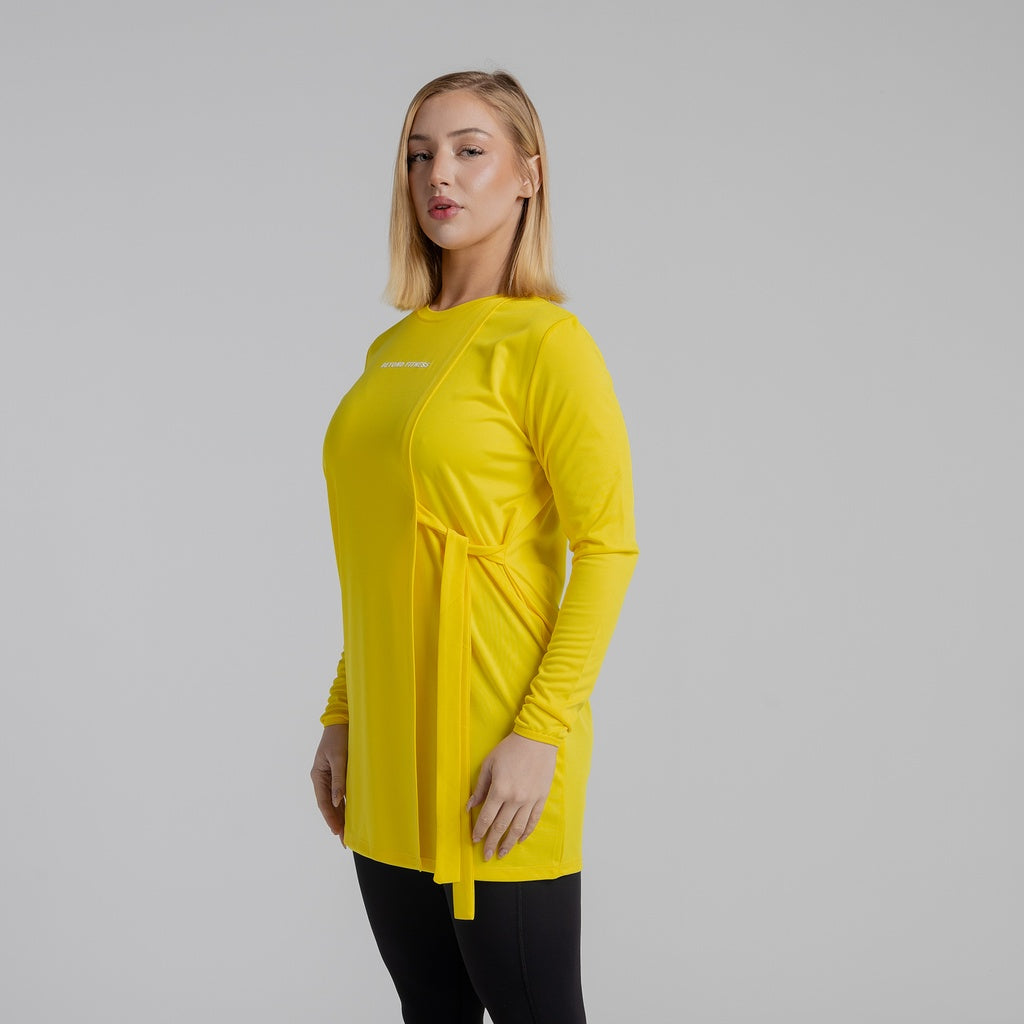 color:yellow