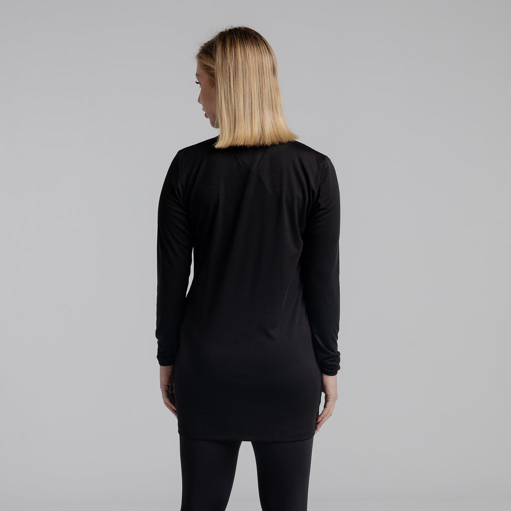 color:black