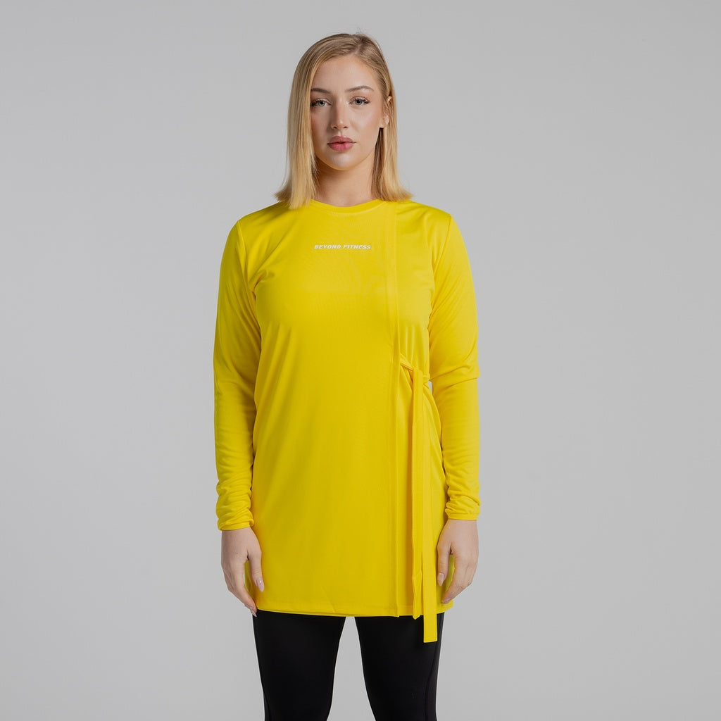 color:yellow