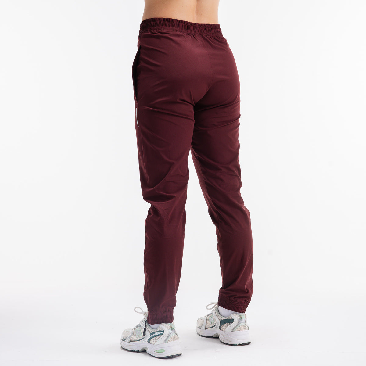 color:burgundy