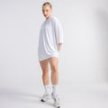 color:white