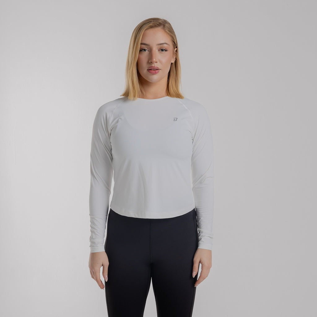 color:white