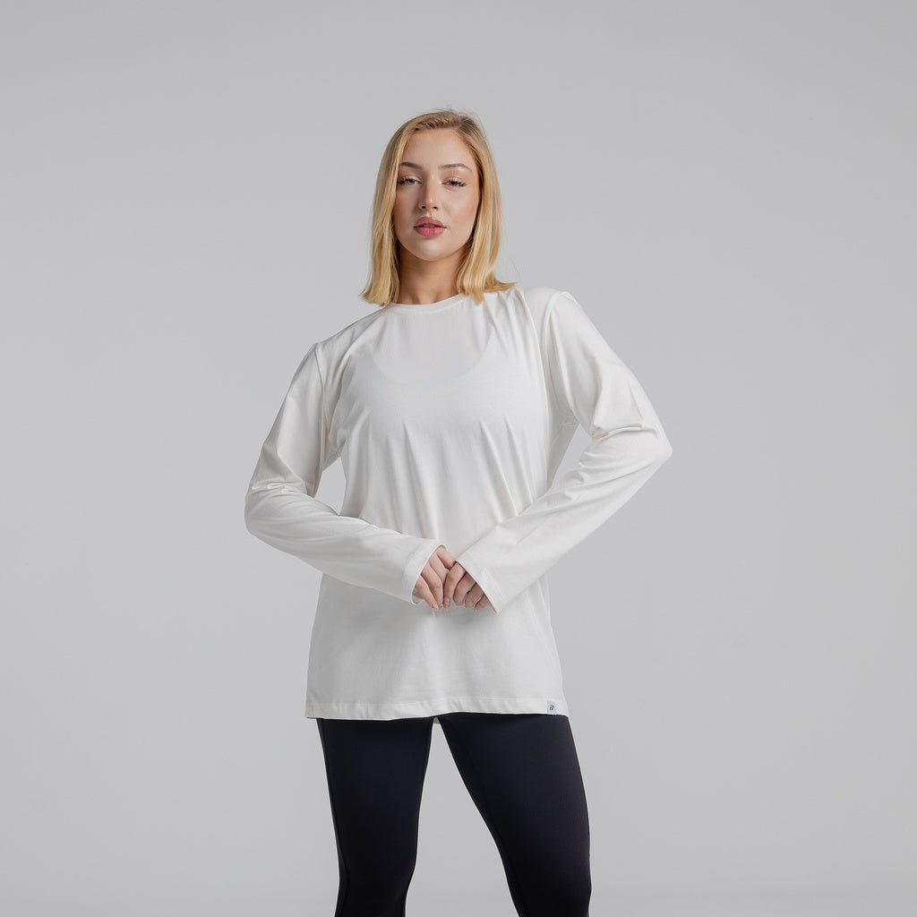 color:white