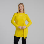 color:yellow